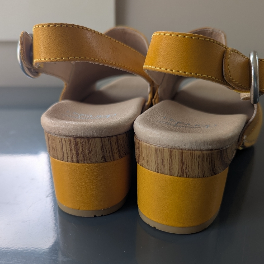 Dansko Madalyn Sandal Mustard Yellow Women's 38‎ - Picture 12 of 16
